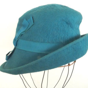 turquoise cap